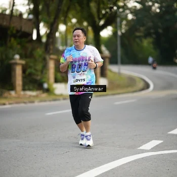 Runner Photo 8399176