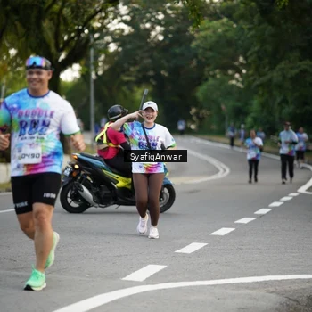 Runner Photo 8399183