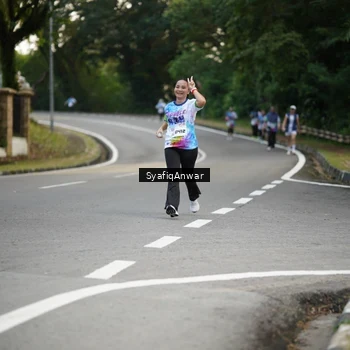 Runner Photo 8399186