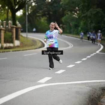 Runner Photo 8399189