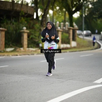 Runner Photo 8399198