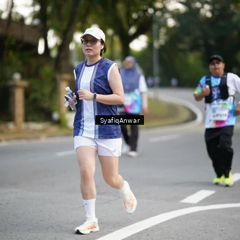 Runner Photo 8399204