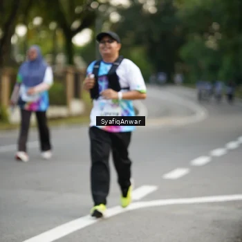Runner Photo 8399205