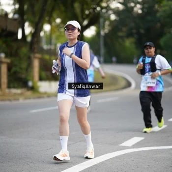 Runner Photo 8399207