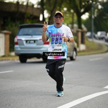 Runner Photo 8399211