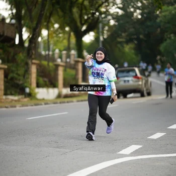 Runner Photo 8399218