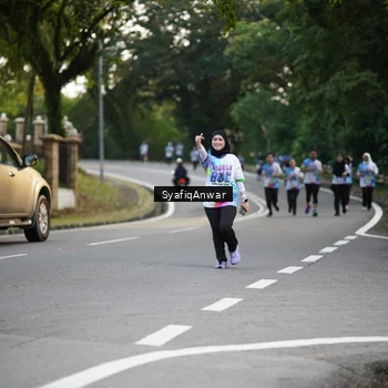Runner Photo 8399220