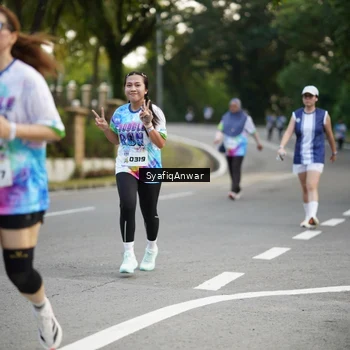 Runner Photo 8399223