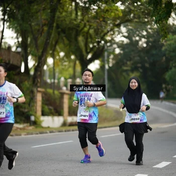 Runner Photo 8399225