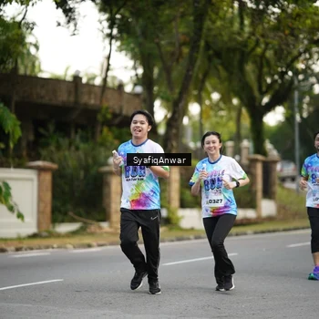 Runner Photo 8399226