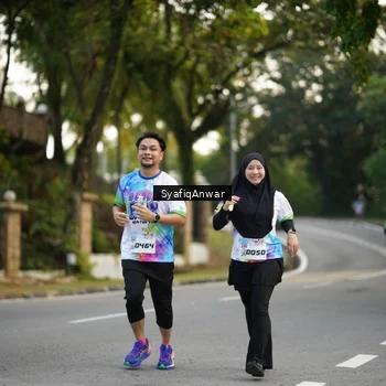 Runner Photo 8399227