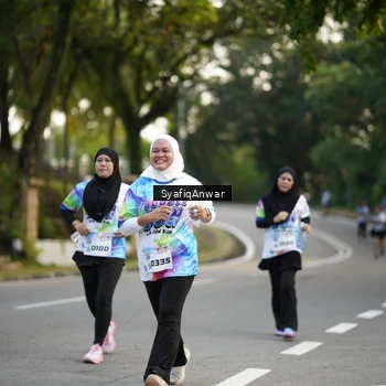 Runner Photo 8399232