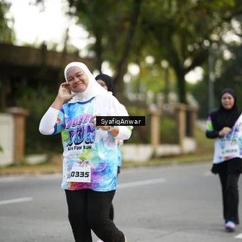 Runner Photo 8399235