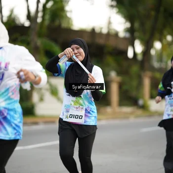 Runner Photo 8399238