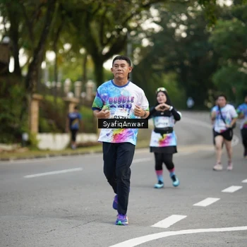 Runner Photo 8399255