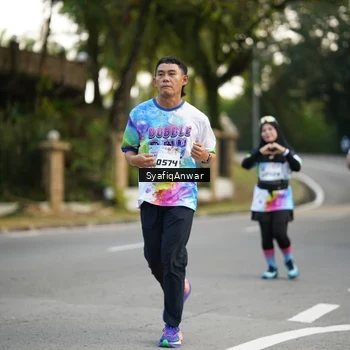 Runner Photo 8399258