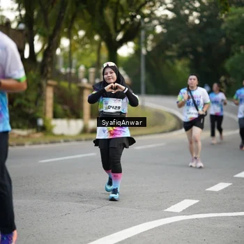 Runner Photo 8399260