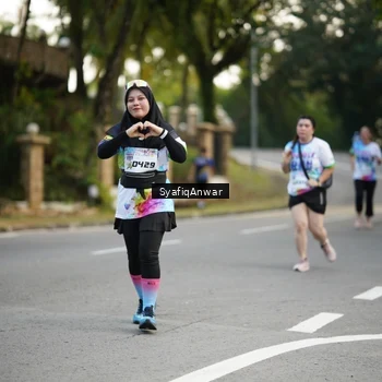 Runner Photo 8399262