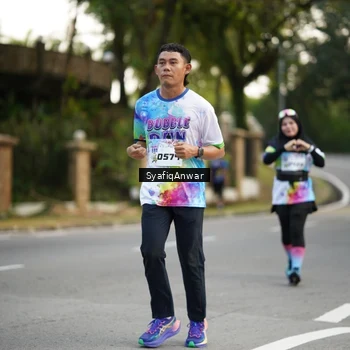 Runner Photo 8399265