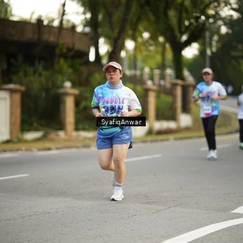 Runner Photo 8399266