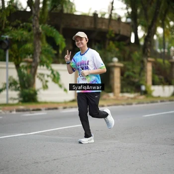Runner Photo 8399270