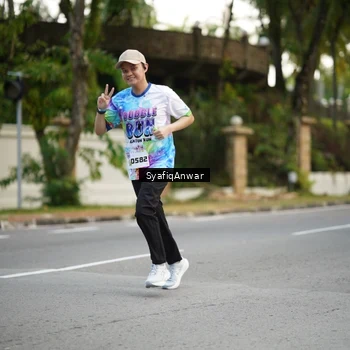 Runner Photo 8399272