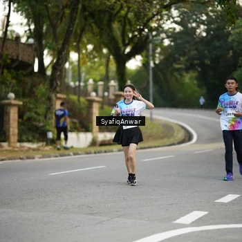 Runner Photo 8399274