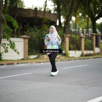 Runner Photo 8399279
