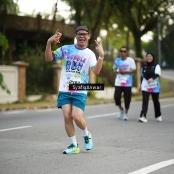 Runner Photo 8399284