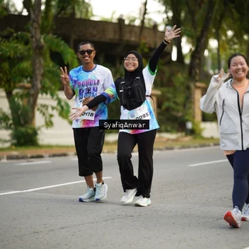 Runner Photo 8399290