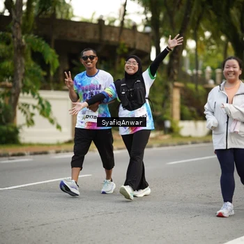 Runner Photo 8399292