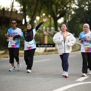 Runner Photo 8399294