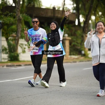 Runner Photo 8399295