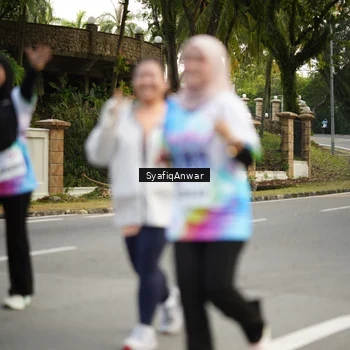 Runner Photo 8399297