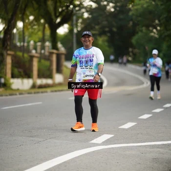 Runner Photo 8399301