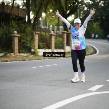 Runner Photo 8399304