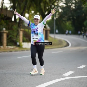 Runner Photo 8399310
