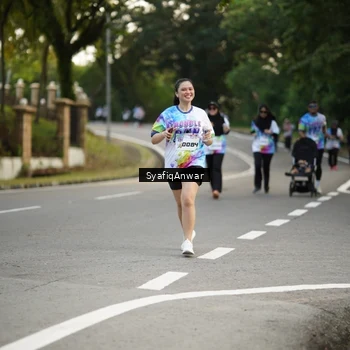 Runner Photo 8399318