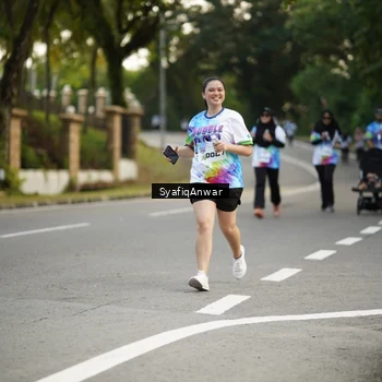 Runner Photo 8399323