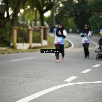 Runner Photo 8399327