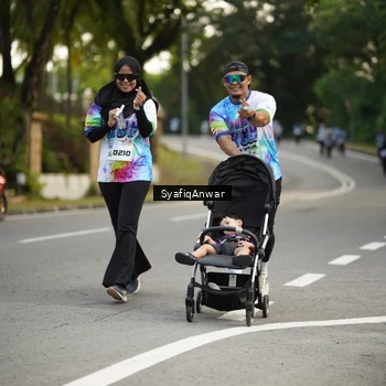 Runner Photo 8399337