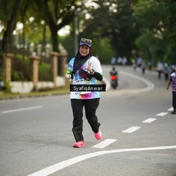Runner Photo 8399346