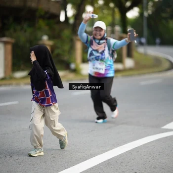 Runner Photo 8399361