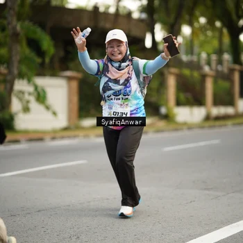Runner Photo 8399362