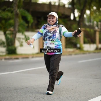 Runner Photo 8399363