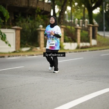 Runner Photo 8399364