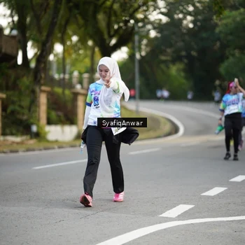Runner Photo 8399365