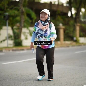 Runner Photo 8399371