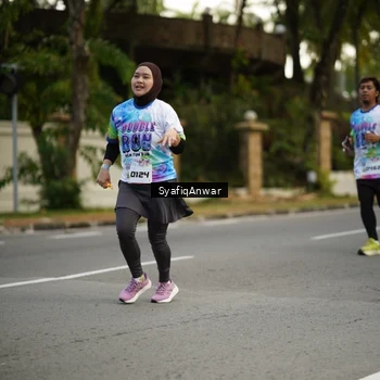 Runner Photo 8399375
