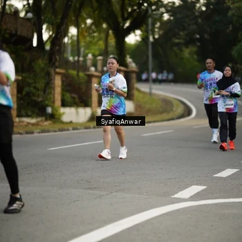 Runner Photo 8399382